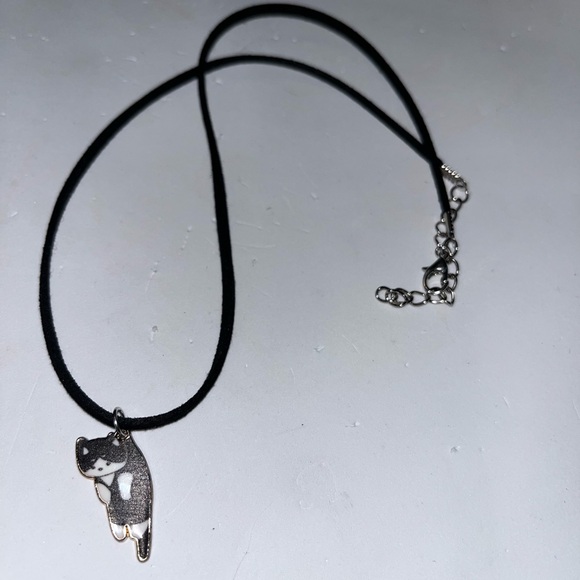 Meet your Posher, Alexia - Picture 3 of 14